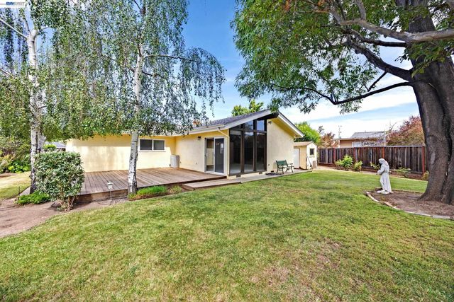 40152 Margery Ct, Fremont, CA 94538