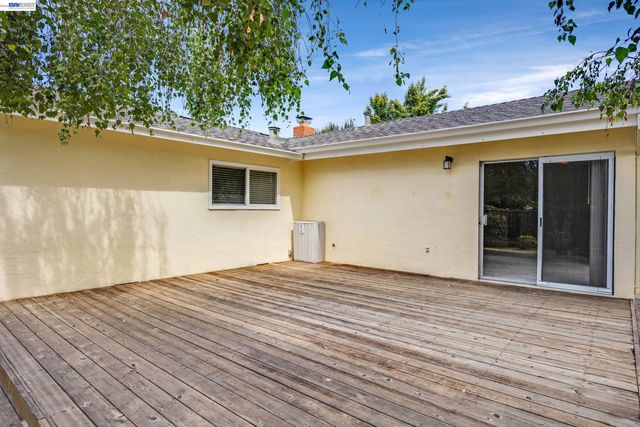 40152 Margery Ct, Fremont, CA 94538