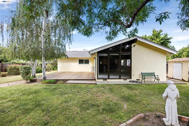 40152 Margery Ct, Fremont, CA 94538