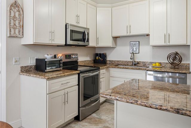 0 Mission 4 NE 5th Street 3N, Carmel, CA 93921