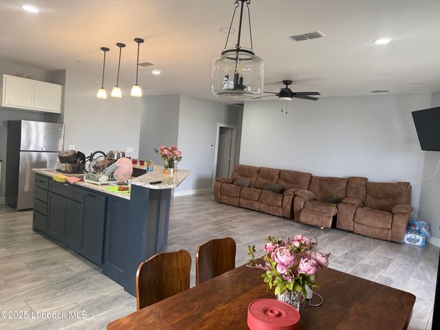 217 Redwood Avenue, Lubbock, TX 79403