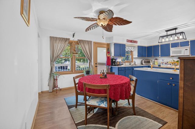 N2445 Fisk DRIVE, Burlington, WI 53105