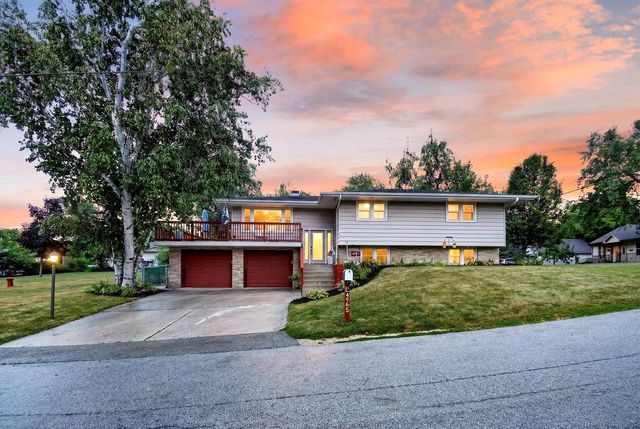 N2445 Fisk DRIVE, Burlington, WI 53105