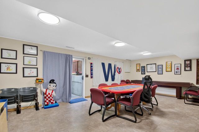 N2445 Fisk DRIVE, Burlington, WI 53105