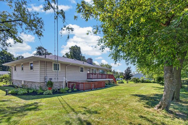 N2445 Fisk DRIVE, Burlington, WI 53105