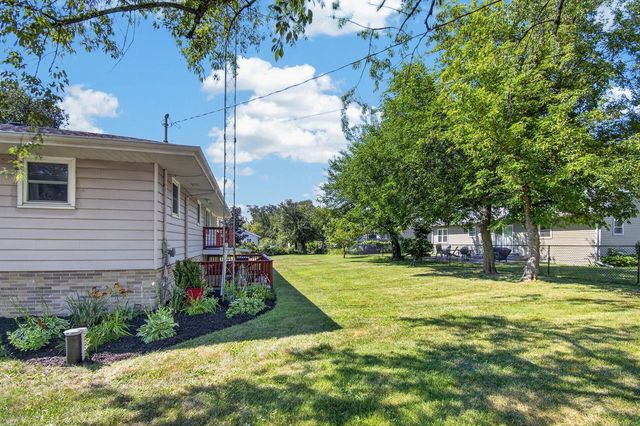 N2445 Fisk DRIVE, Burlington, WI 53105