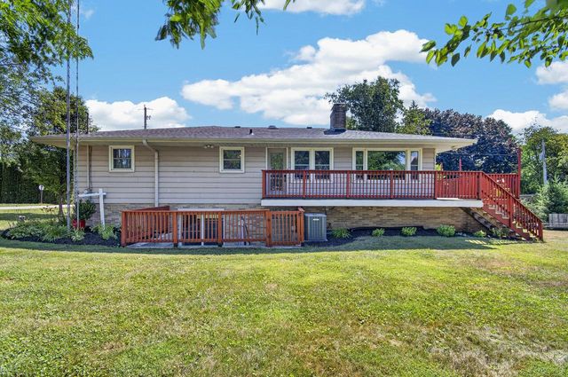 N2445 Fisk DRIVE, Burlington, WI 53105