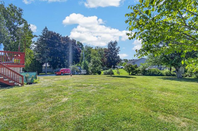 N2445 Fisk DRIVE, Burlington, WI 53105