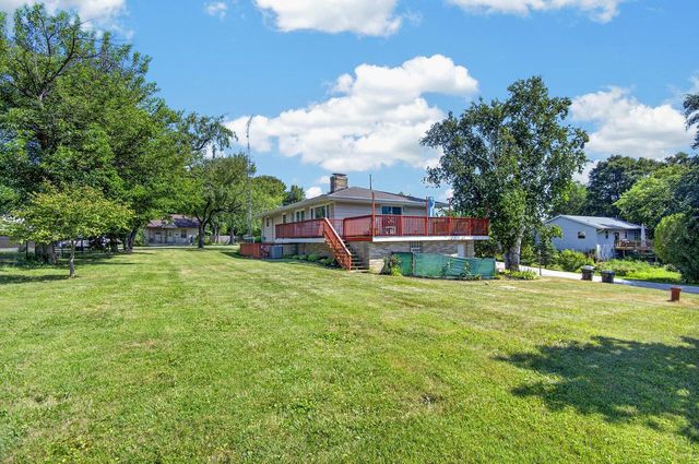 N2445 Fisk DRIVE, Burlington, WI 53105