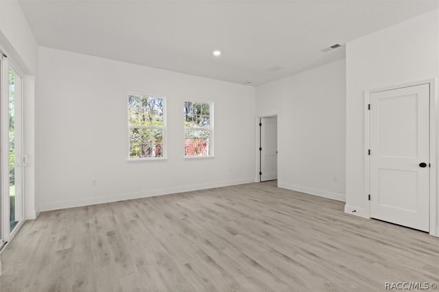 9505 N Cortlandt Drive, Citrus Springs, FL 34434