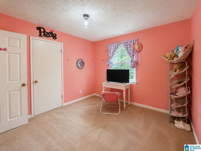 602 SHANNAHAN DRIVE, Weaver, AL 36277