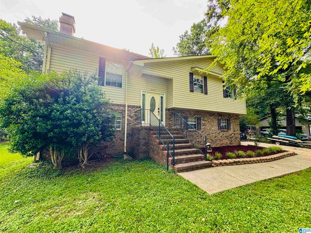 602 SHANNAHAN DRIVE, Weaver, AL 36277