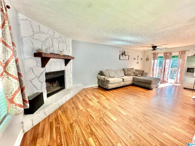 602 SHANNAHAN DRIVE, Weaver, AL 36277