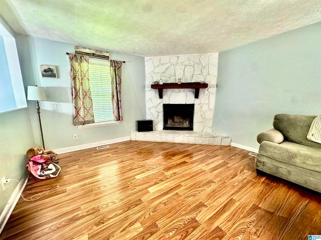 602 SHANNAHAN DRIVE, Weaver, AL 36277