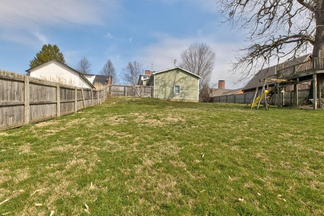 410 W High Street, Mt Sterling, KY 40353