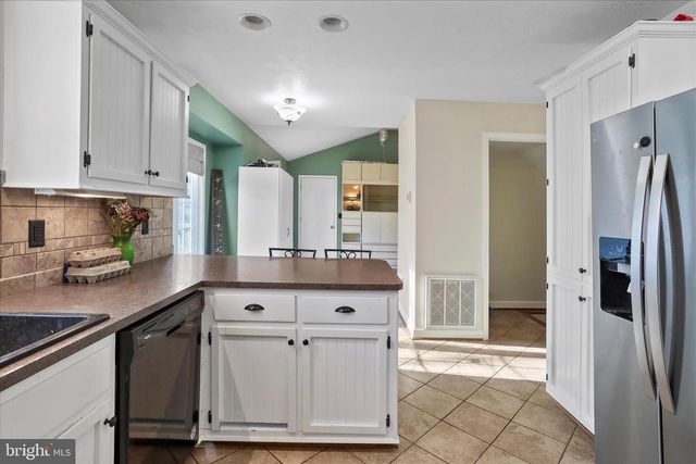 2986 RIDGE HOLLOW RD, Edinburg, VA 22824