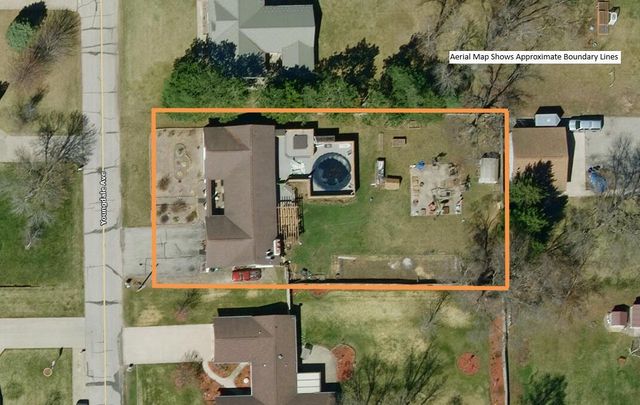 2930 Youngdale AVENUE, La Crosse, WI 54603