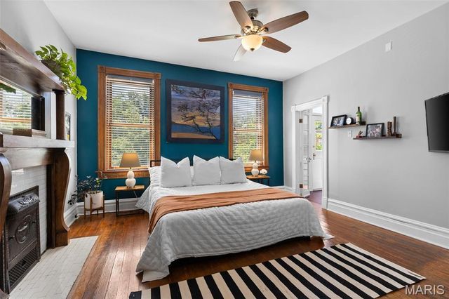 4135 Flad Avenue, St Louis, MO 63110