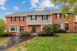 320 Newbury St 902, Danvers, MA 01923