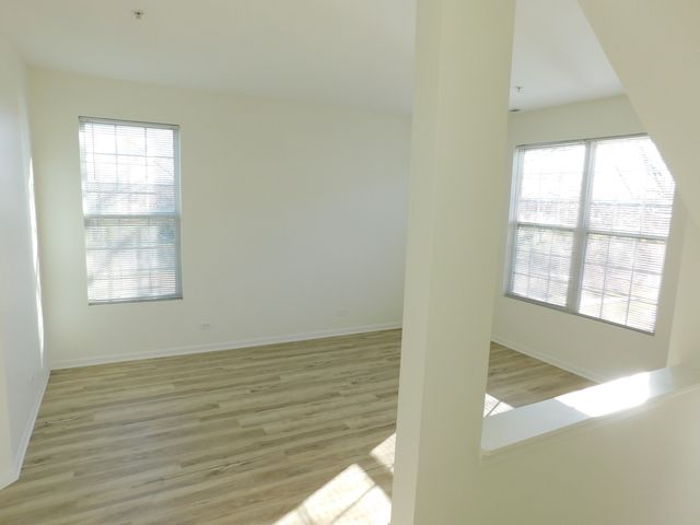3748 Bailey Road 3748, Yorkville, IL 60560