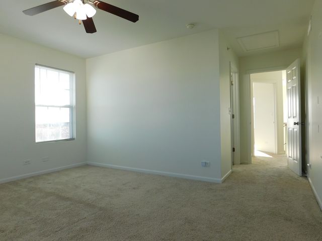 3748 Bailey Road 3748, Yorkville, IL 60560