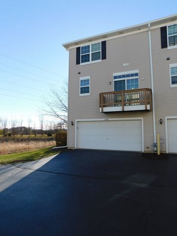 3748 Bailey Road 3748, Yorkville, IL 60560