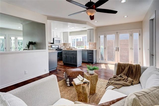 5872 Karen, Cypress, CA 90630