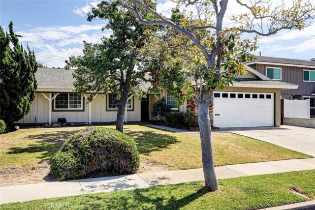 5872 Karen, Cypress, CA 90630