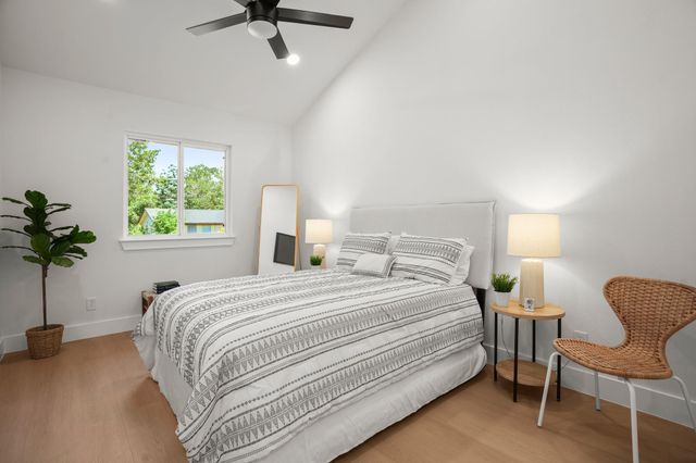 5713 Glenhollow PATH, Austin, TX 78745