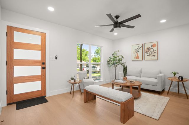 5713 Glenhollow PATH, Austin, TX 78745