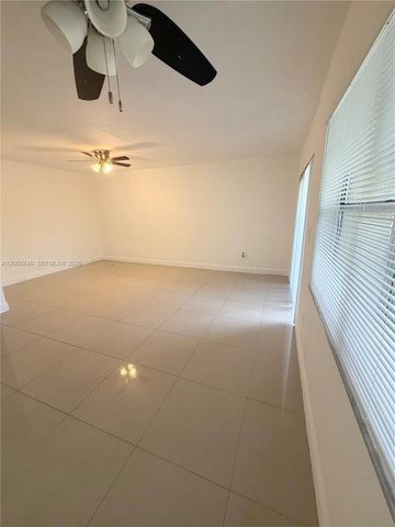 10762 La Placida Dr 7-308, Coral Springs, FL 33065