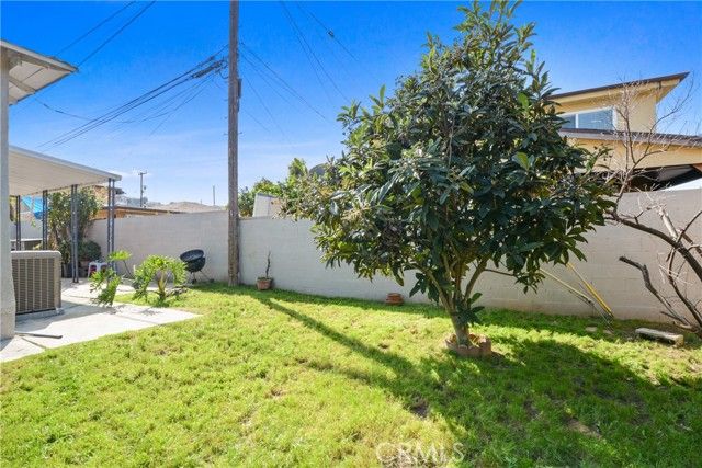 1563 Mcgilvrey, Los Angeles, CA 90063
