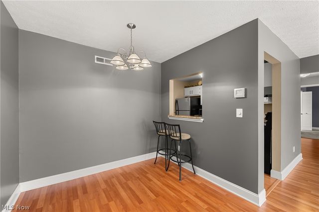 1155 Charter Oak Lane 304, Westlake, OH 44145