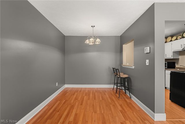 1155 Charter Oak Lane 304, Westlake, OH 44145