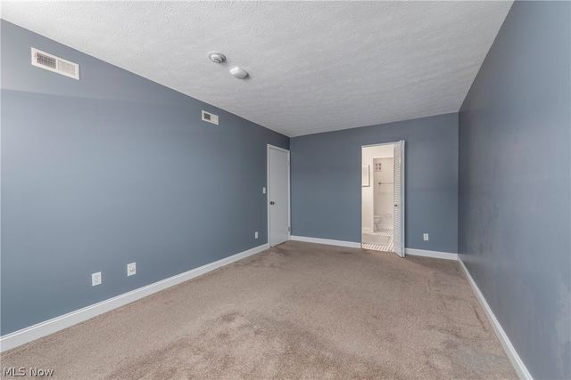 1155 Charter Oak Lane 304, Westlake, OH 44145
