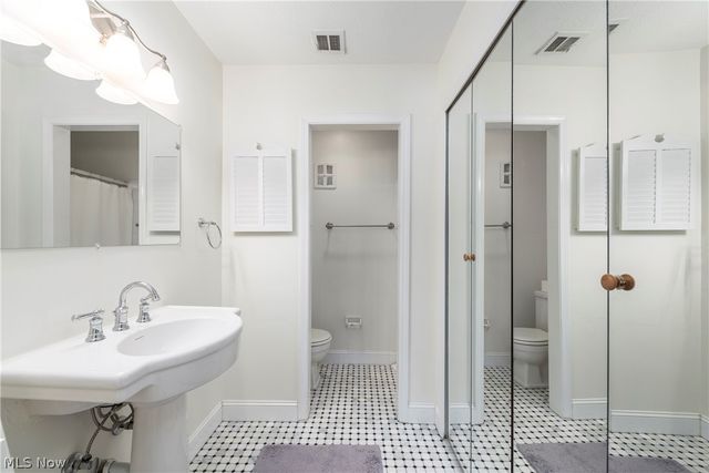 1155 Charter Oak Lane 304, Westlake, OH 44145