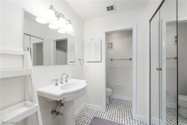1155 Charter Oak Lane 304, Westlake, OH 44145