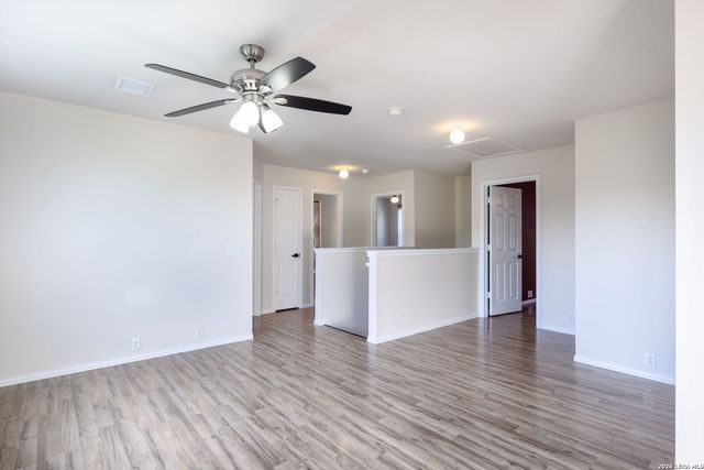 9574 Vallecito Pass, San Antonio, TX 78250