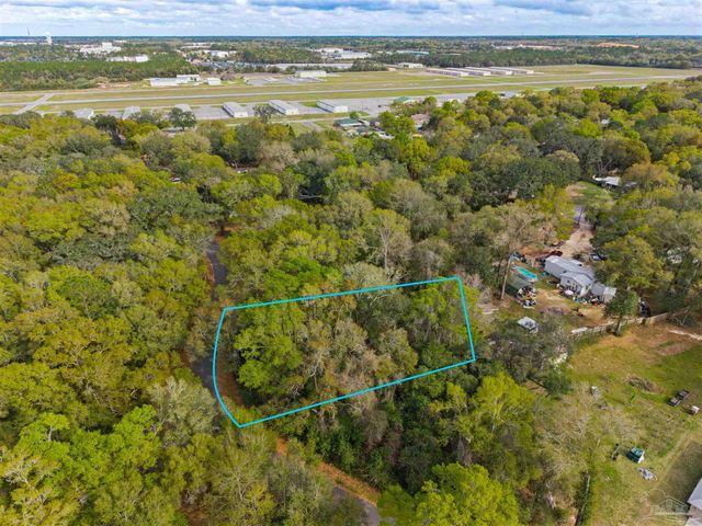 7725 Elrod Rd, Milton, FL 32583