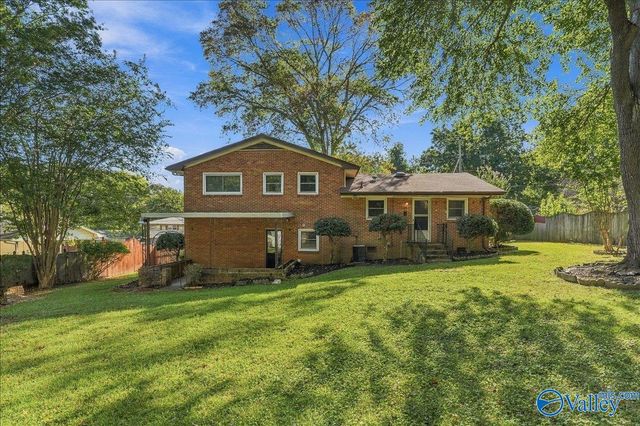 3203 Sweetbriar Road NW, Huntsville, AL 35810