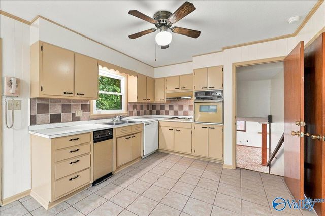 3203 Sweetbriar Road NW, Huntsville, AL 35810