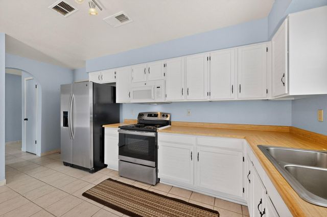 6428 Gambel Quail Road NE, Rio Rancho, NM 87144