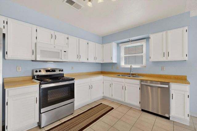 6428 Gambel Quail Road NE, Rio Rancho, NM 87144