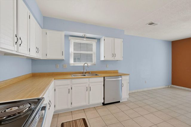 6428 Gambel Quail Road NE, Rio Rancho, NM 87144