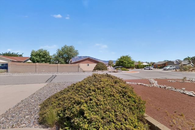 6428 Gambel Quail Road NE, Rio Rancho, NM 87144