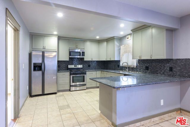 1191 Sunset Avenue, Pasadena, CA 91103