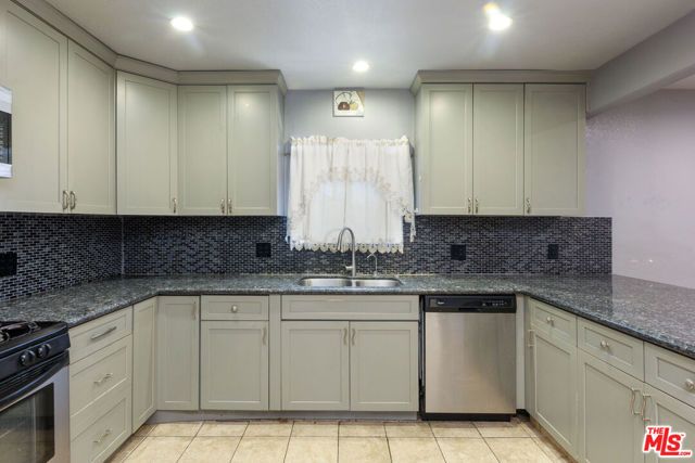 1191 Sunset Avenue, Pasadena, CA 91103