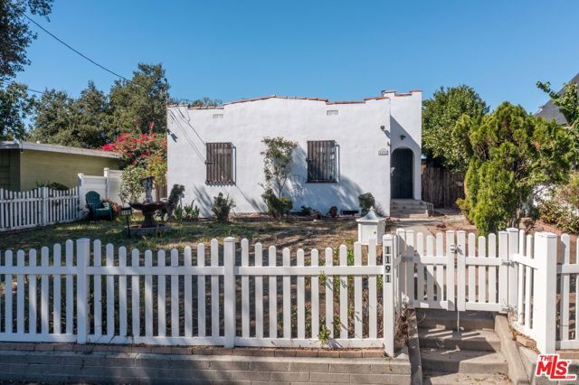 1191 Sunset Avenue, Pasadena, CA 91103