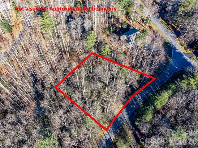 000 Chattooga Run 306, Hendersonville, NC 28739