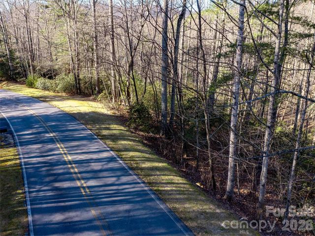 000 Chattooga Run 306, Hendersonville, NC 28739